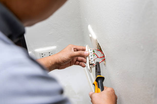 Best Emergency Electrical Repair  in Callaway, FL